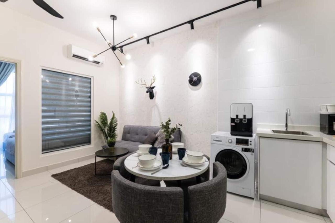 Arte Mont Kiara 3Pax Jacuzzi Pool Gym Near Mitec Matrade Apartment Kuala Lumpur Ngoại thất bức ảnh