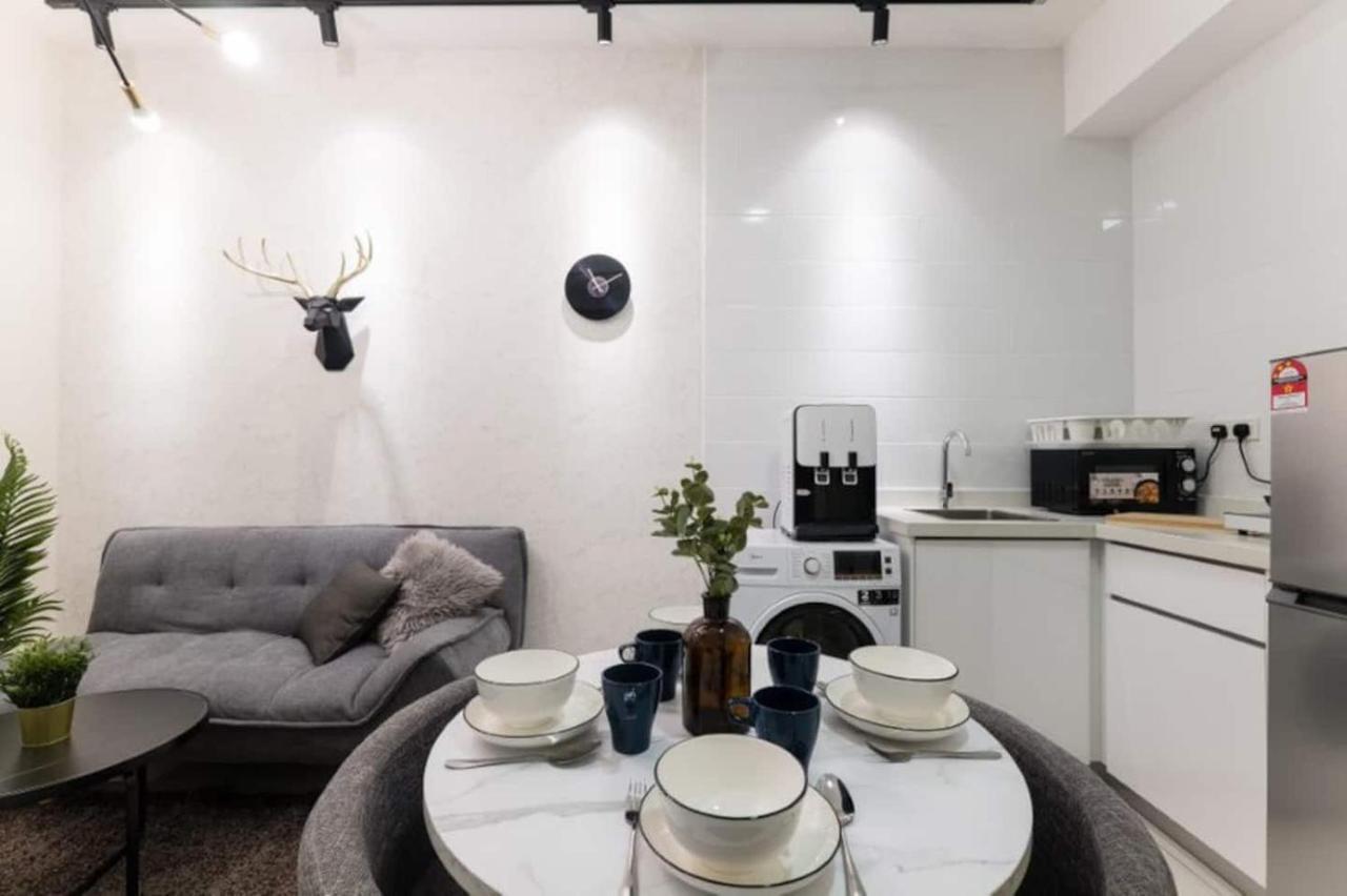 Arte Mont Kiara 3Pax Jacuzzi Pool Gym Near Mitec Matrade Apartment Kuala Lumpur Ngoại thất bức ảnh